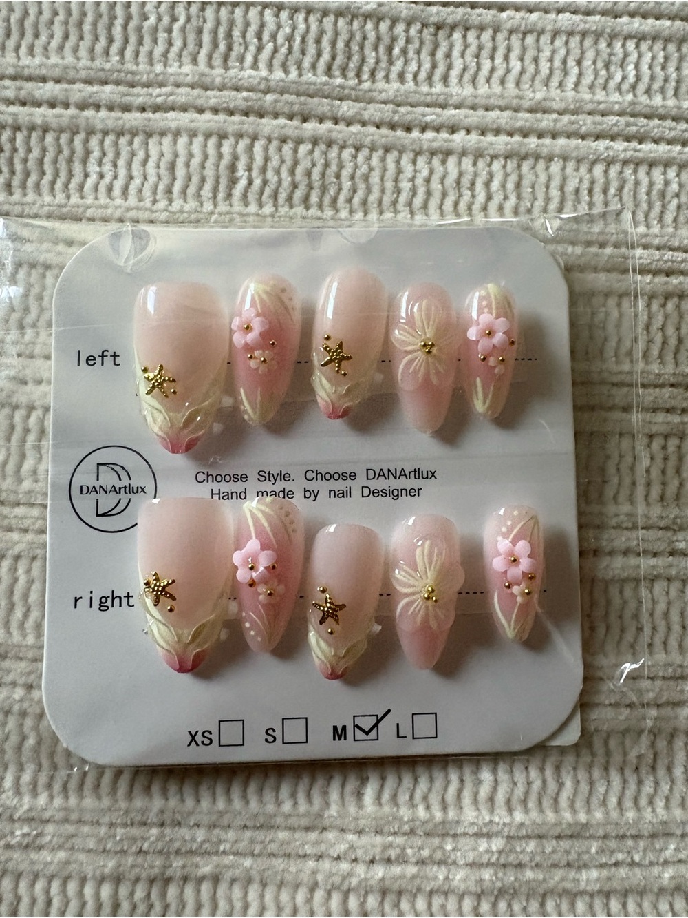 3D Pink Floral Press-On Nail Set Size Medium